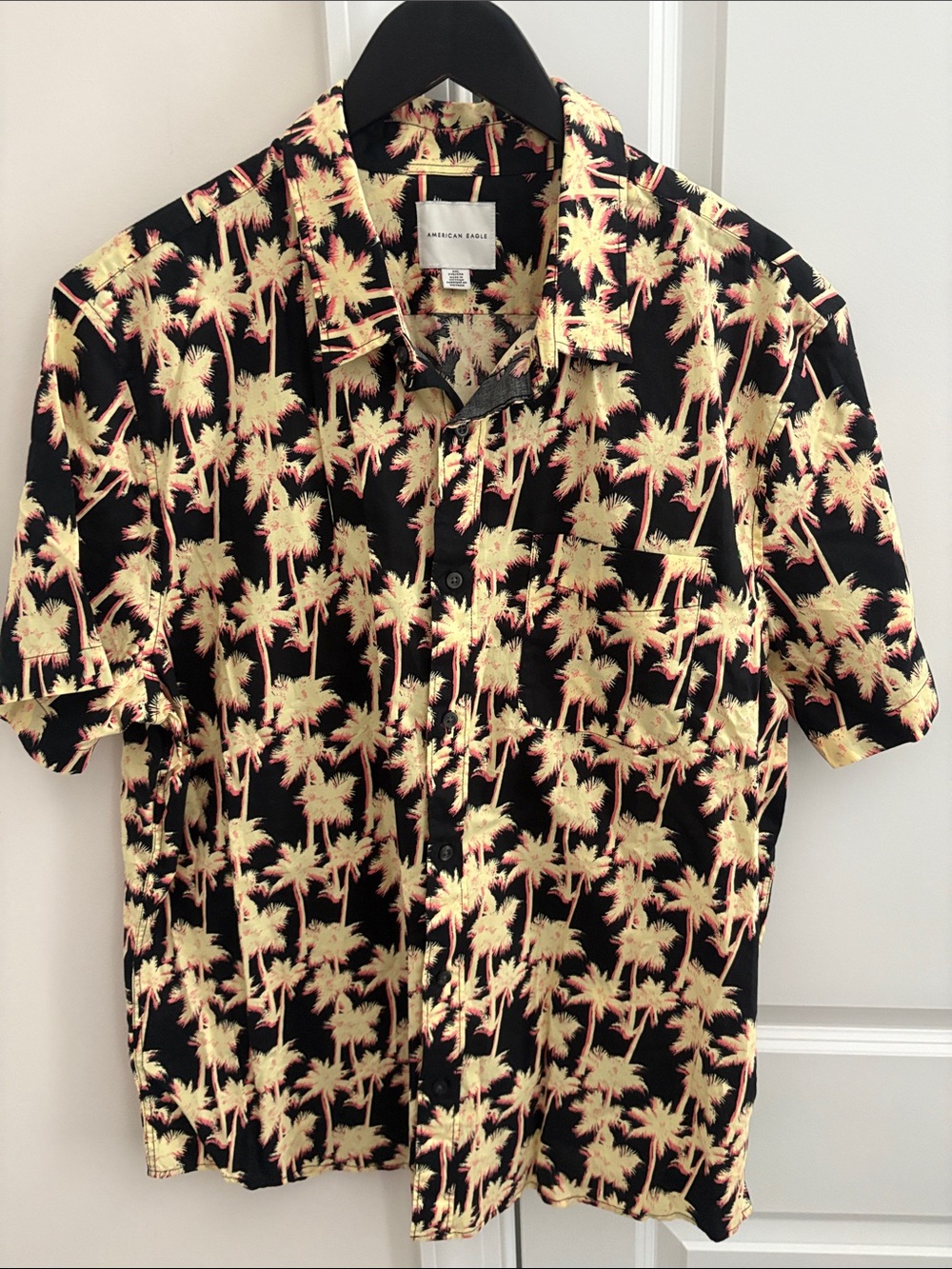 American Eagle Outfitters Black Short-Sleeve Palm Print Shirt
